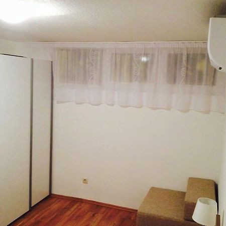 Bellus Apartment-Completely Renovated Split Exterior photo