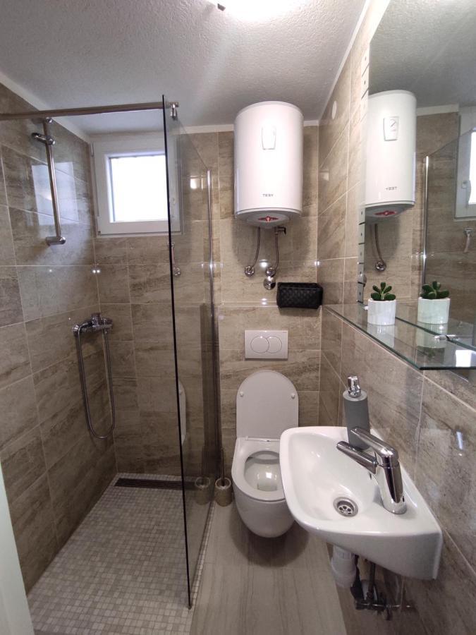 Bellus Apartment-Completely Renovated Split Exterior photo